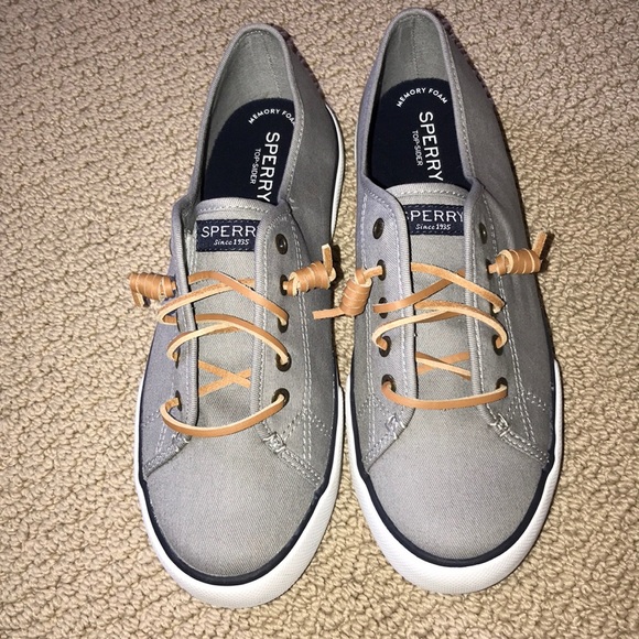 Sperry Shoes - Sperry Canvas shoes size 8 1/2